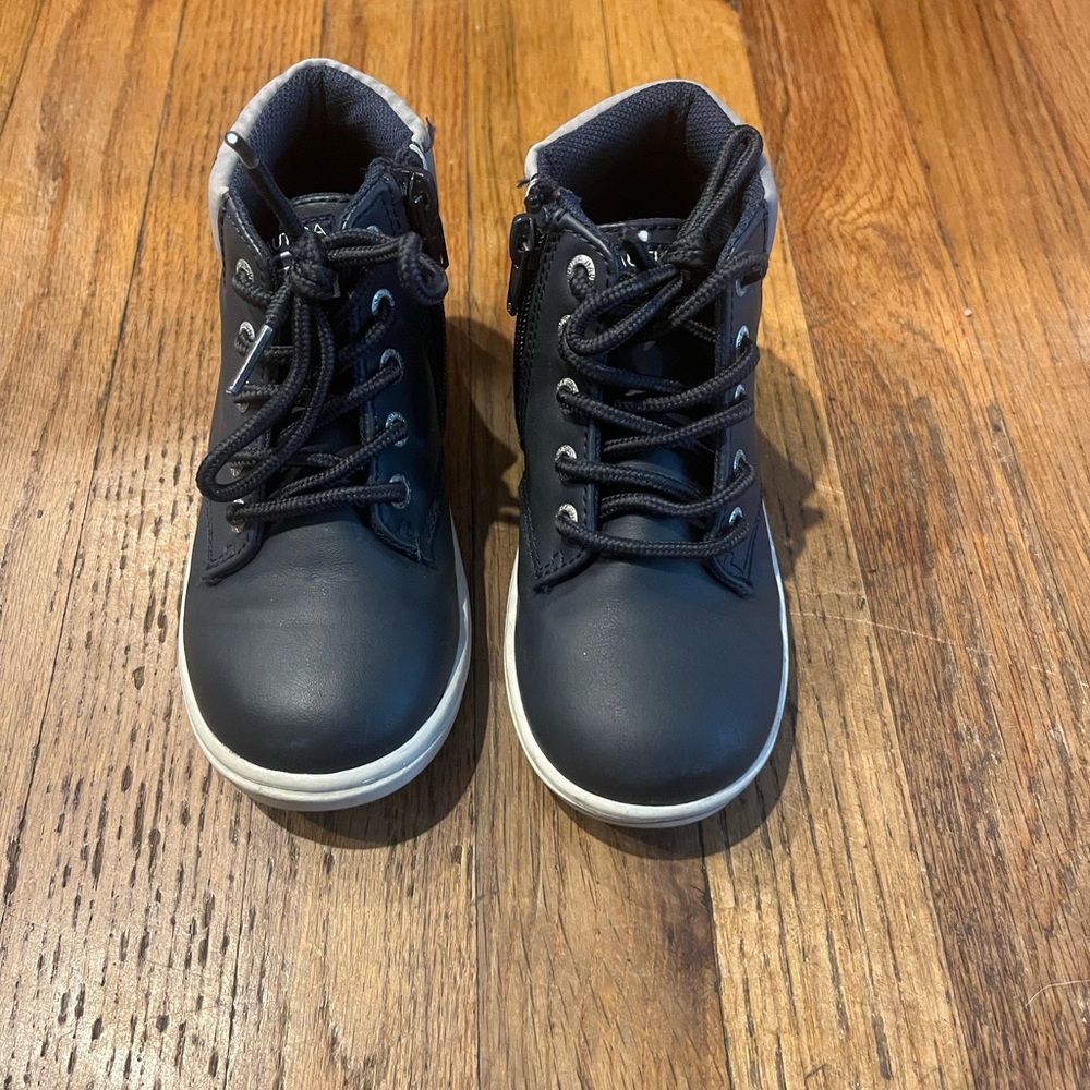 Nautica boots